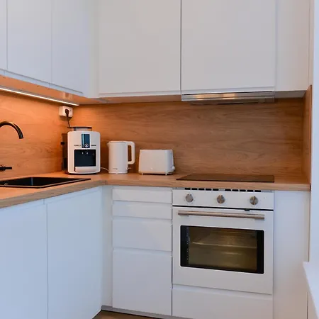 Апартаменты Luxury Loft Apartment - Private Hot Tub & Wellness - 10 Minutes From Bratislava *