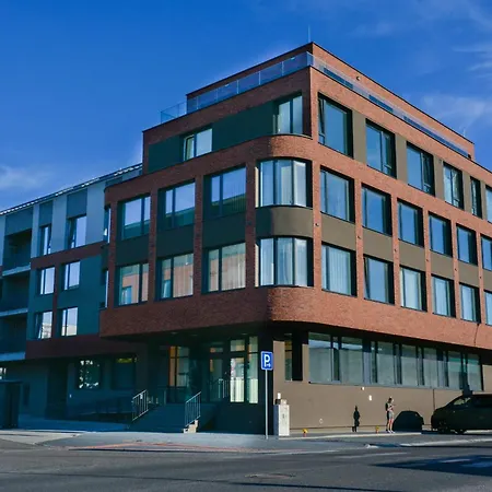 Апартаменты Luxury Loft Apartment - Private Hot Tub & Wellness - 10 Minutes From Bratislava
