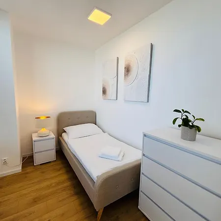 Apartman Luxury Loft - Private Hot Tub & Wellness - 10 Minutes From Bratislava